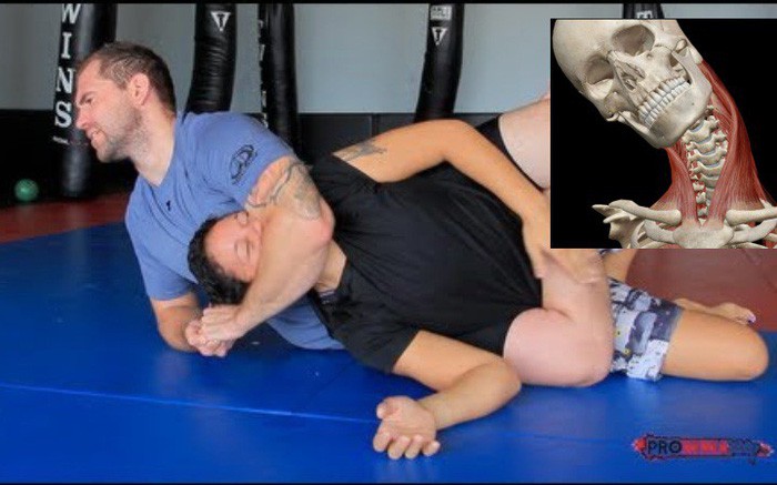 Đòn bẻ cổ bị cấm trong BJJ