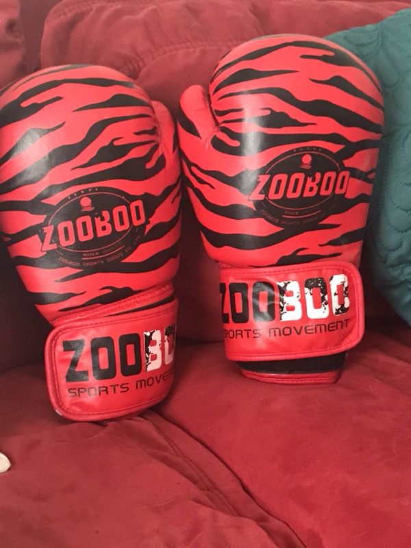 Găng tay boxing zoobo vằn hổ giá rẻ 2